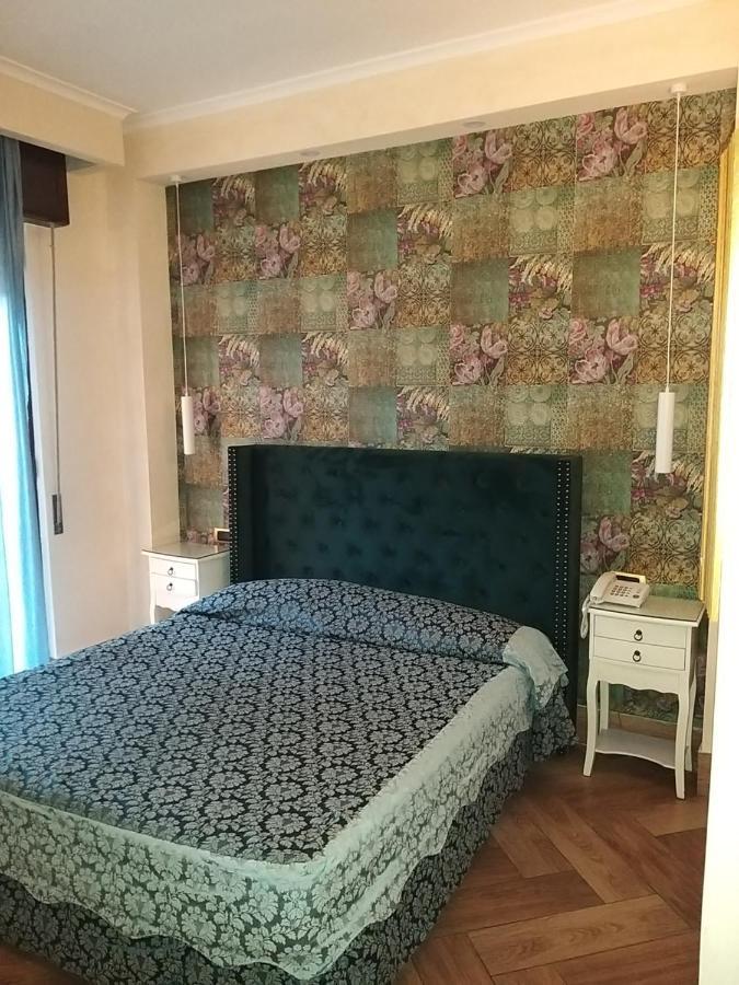 Hotel Kursaal Наполи Екстериор снимка