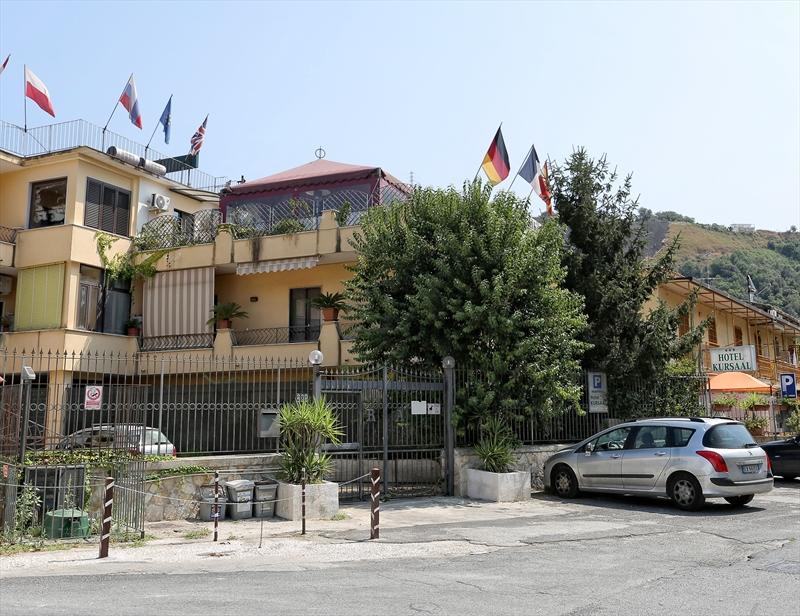 Hotel Kursaal Наполи Екстериор снимка